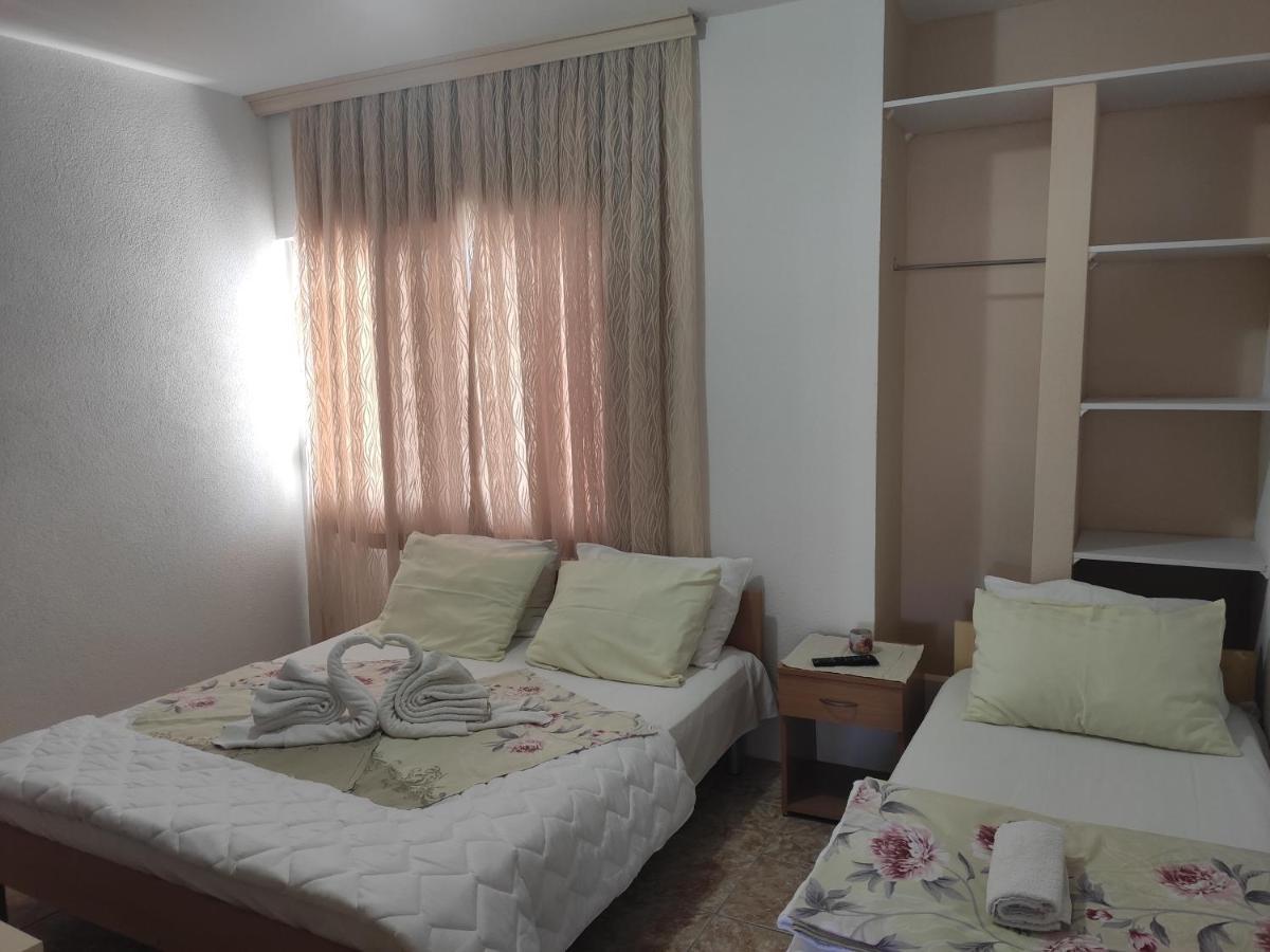 Robi Apartments Ulcinj Bagian luar foto