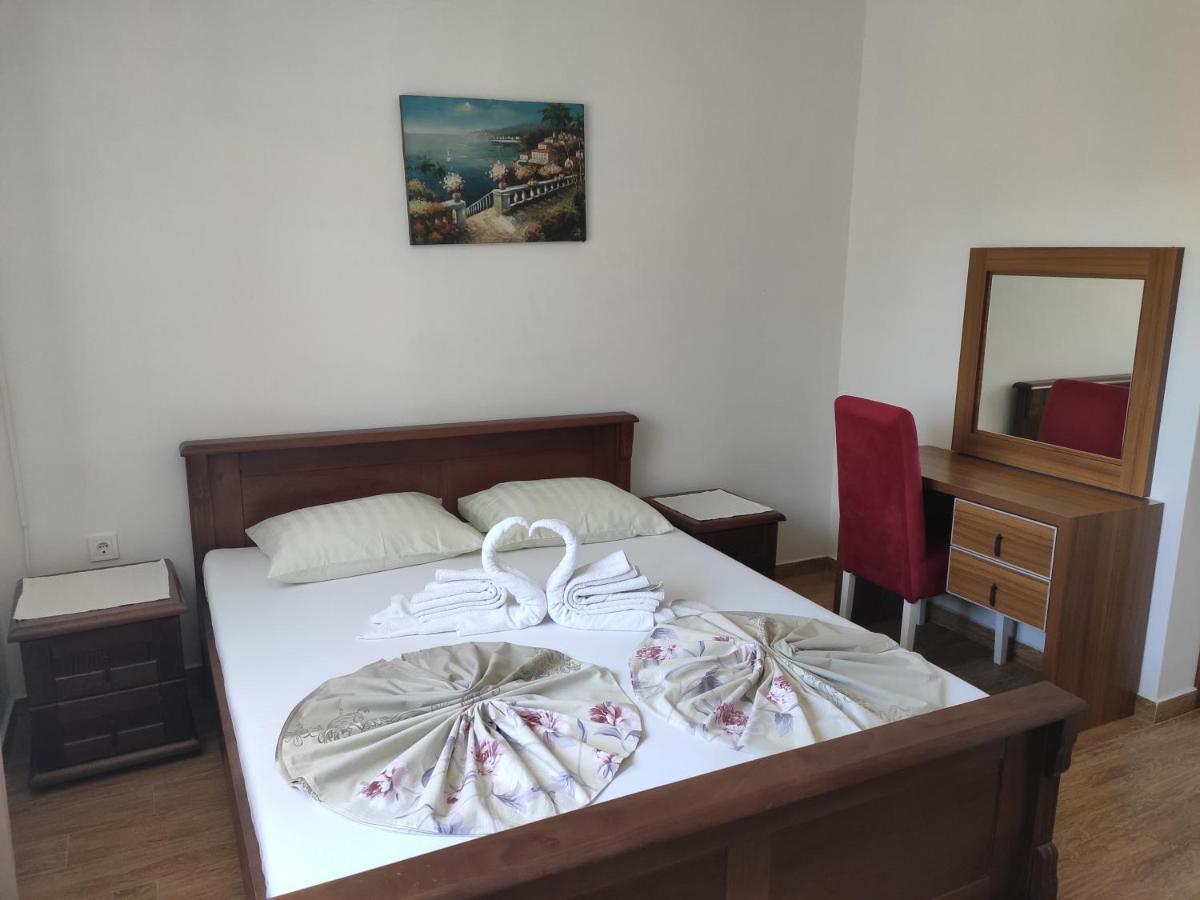 Robi Apartments Ulcinj Bagian luar foto