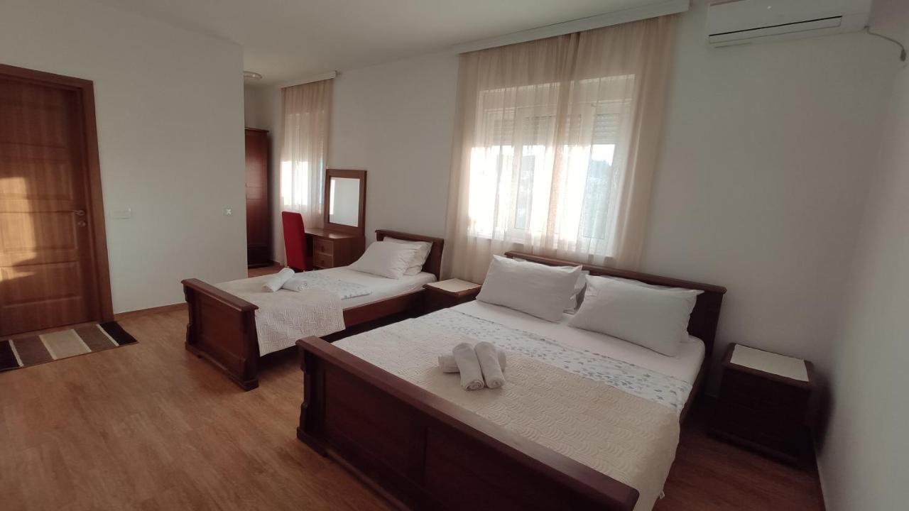 Robi Apartments Ulcinj Bagian luar foto