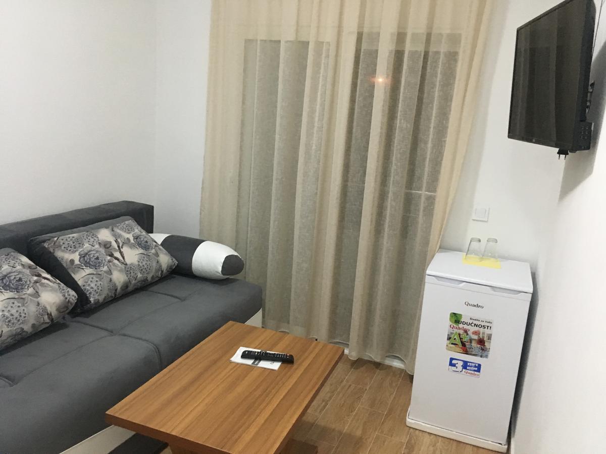 Robi Apartments Ulcinj Bagian luar foto